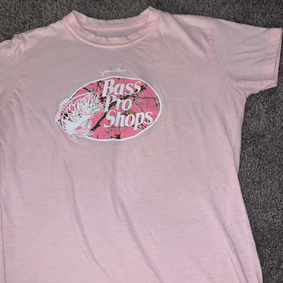 Bass Pro Shops Tops - Women’s top